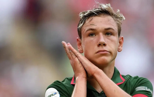 Galatasaray’ın yeni transferi belli oldu! Aleksey Batrakov kimdir, kaç yaşında? Hangi takımlarda oynadı? Evli mi?