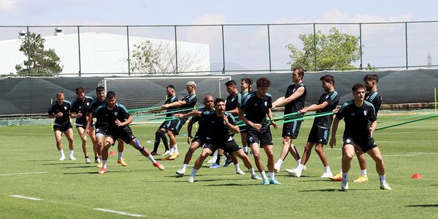 Erzurumspor FK, stadının depremde zarar görmesi sonrası taraftarlarına kavuşmak istiyor