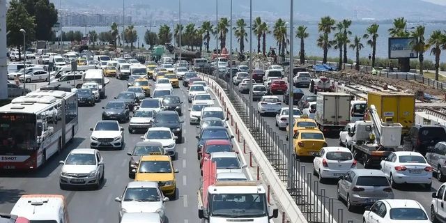 İzmir’de akıllı rota sistemiyle 100 bin saat geri kazanıldı!