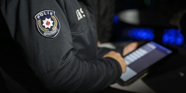 İzmir’de trafikte tartışmanın faturası ağır oldu! Üç kişiye 180’er bin lira ceza!