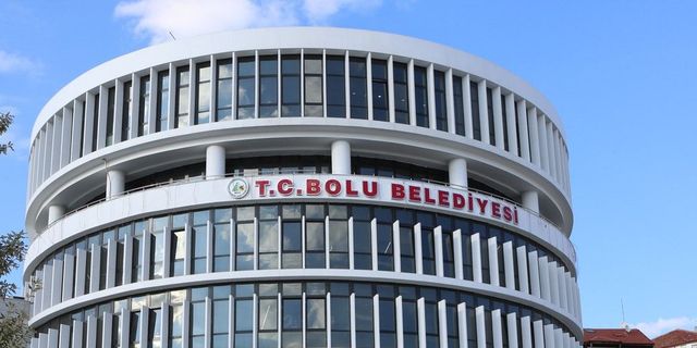 Bolu’da jandarmadan eş zamanlı operasyon! Belediye yöneticileri gözaltında