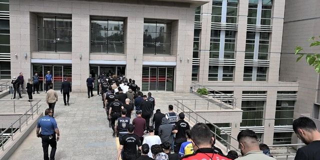 İzmir dahil 10 ilde dolandırıcılık operasyonu: 18 kişi tutuklandı