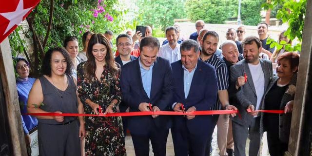 Bayındır Halk Eğitim Merkezi’nden Yıl Sonu Sergisi! El emeği eserler görücüye çıktı