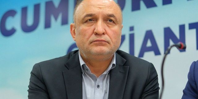 Bıçaklı saldırıda yaralandı! YENİ Parti Milletvekili Melih Meriç entübe edildi
