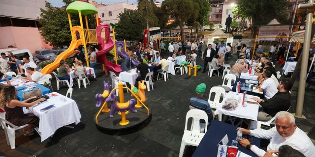 Konak’ta Komşu Buluşmaları yeniden başladı: Vatandaşlar sorunlarını yüz yüze iletti
