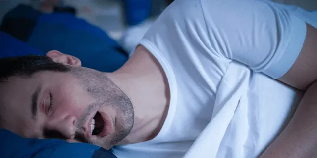 Gece horlayıp boğulur gibi uyanıyorsanız dikkat! Uyku apnesinin habercisi olabilir