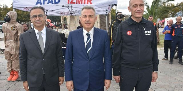 İzmir’de afetlere karşı hazırlık mesajı: Vali Elban’dan vatandaşlara çağrı