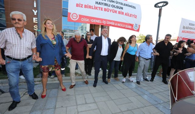 Bayraklı’da ek protokol kutlaması!