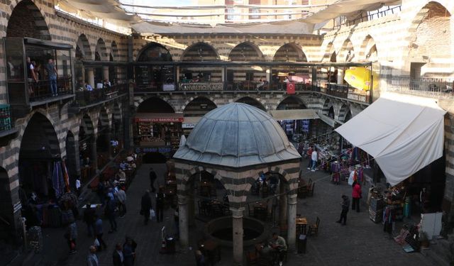 Diyarbakır’ın tarihi hanları yaklaşık 500 yıldır aralıksız ticaret merkezi olarak kullanılıyor