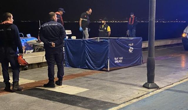 İzmir'de, denizde ayaklarına bidon bağlanmış erkek cesedi bulundu