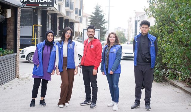Kırıkkale'de Gençlik Merkezi gönüllülerinden mavi kapak seferberliği
