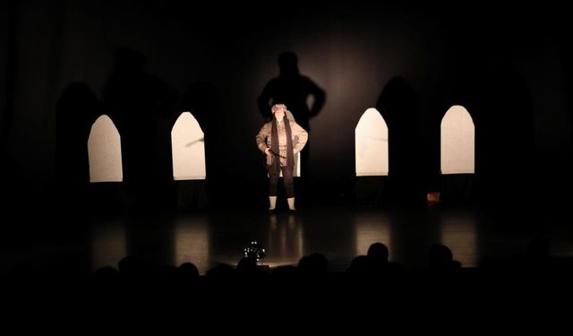 Şehir Tiyatroları 'Anadolu Kadınları' oyunuyla perdelerini açtı