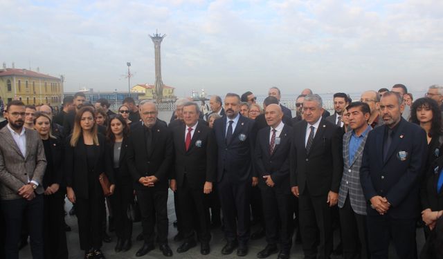 CHP İzmir’de Atası’nı andı… Başkan Aslanoğlu’ndan kurultay mesajı: Ayrışmayacağız!