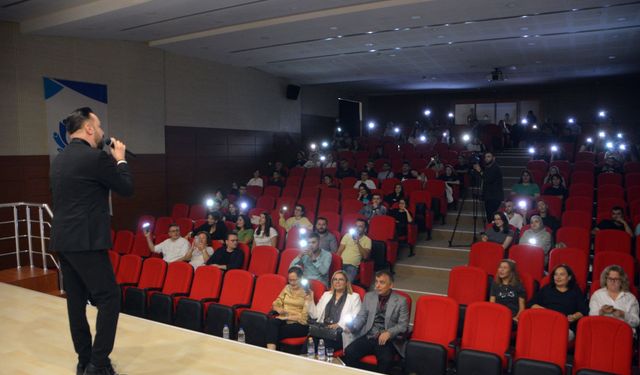 Büyükelçi Naciye Gökçen Kaya, Ege Üniversitesi'nde Türkiye'nin Dış Politikası'nı anlattı
