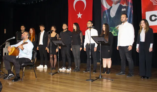 CHP Karşıyaka’da Aşık Veysel’in türküleriyle öğretmenler günü kutlandı