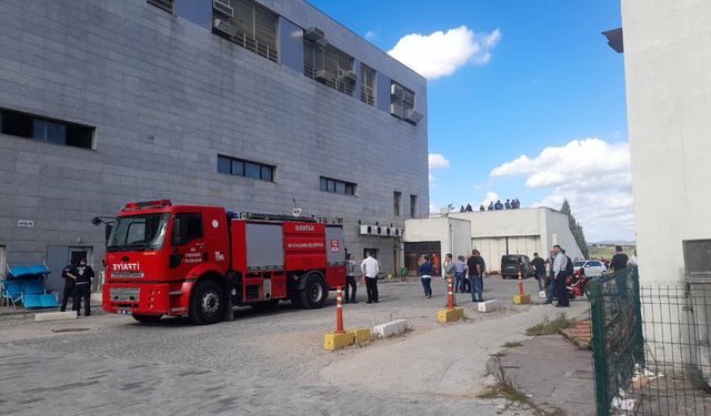 Soma'da hastanenin elektrik panosunda çıkan yangın söndürüldü