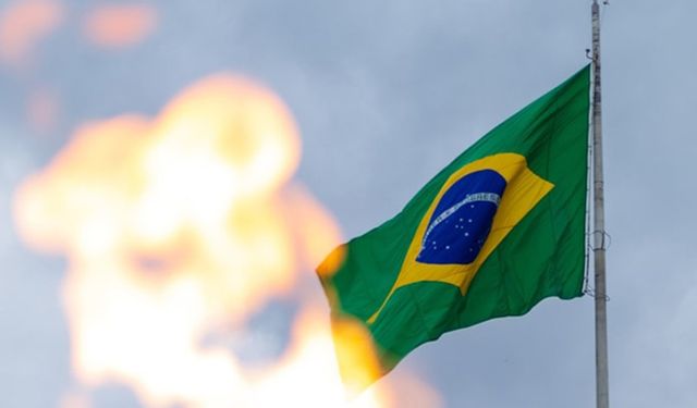 Brezilya'da küçük uçak düştü: 5 ölü