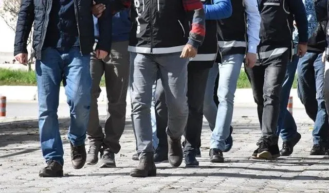 DAEŞ operasyonunda Adana'da 6 kişi yakalandı