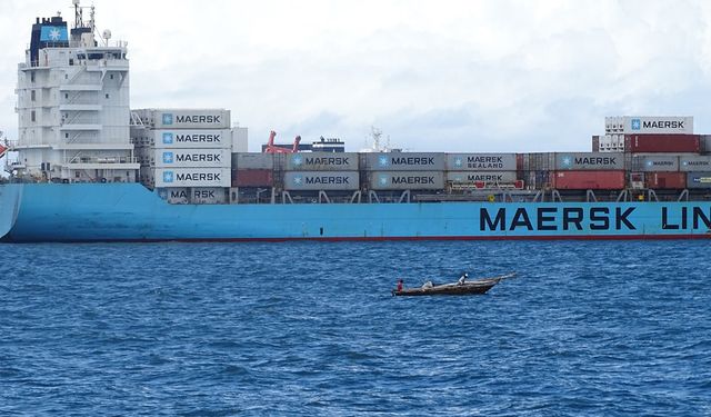 Babülmendep Boğazı’nda Maersk’e ait gemilere füze saldırısı