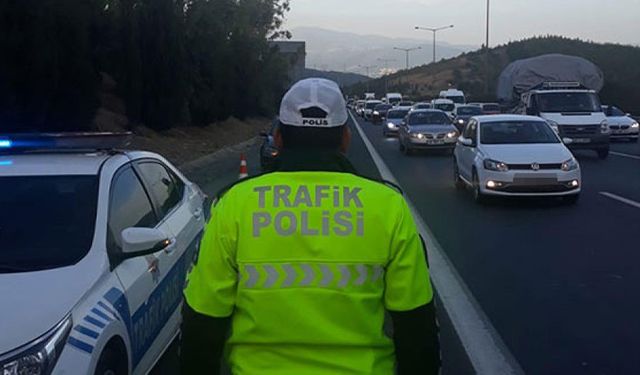 İzmir trafiğinde denetimler tam gaz devam!