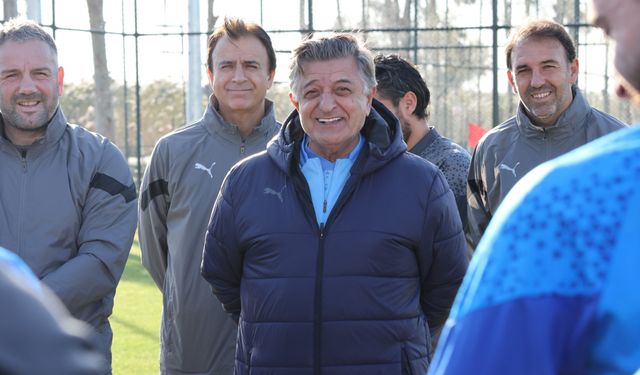 Menemen FK’da Yılmaz Vural, Cenk Laleci’yi geride bıraktı