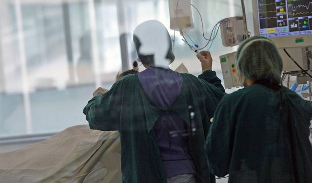Salgın dur durak bilmiyor hastaneler doldu taştı: Bakanlığı uyardık duyarlılık gösterilmedi