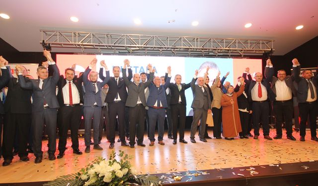 Saadet Partisi, İzmir adaylarını tanıttı