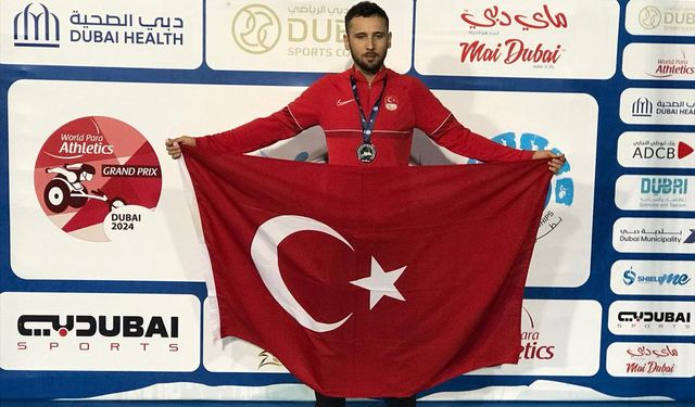 Görme engelli milli sporcu Oğuz Akbulut, Birleşik Arap Emirlikleri'nde gümüş madalya kazandı