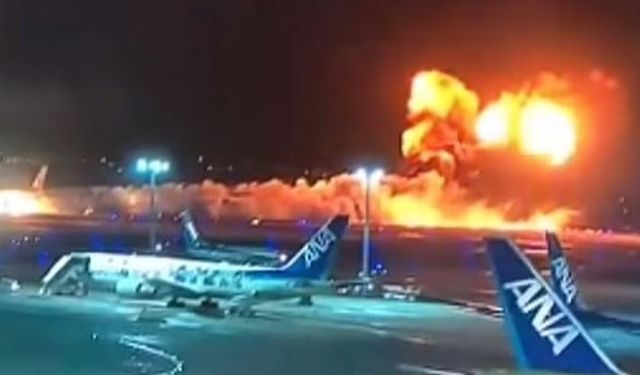 Japonya'da ANA'ya ait yolcu uçakları, Osaka'da havalimanında çarpıştı