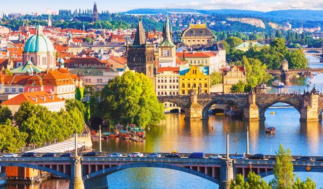 Prag'ın büyüsü: Tarihi mekânlar, lezzetler ve eğlenceyle dolu bir tatil