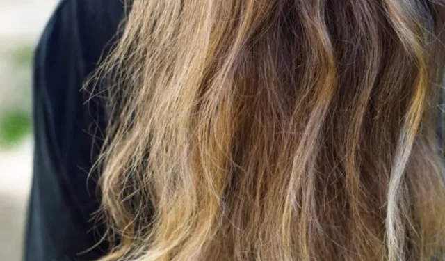 Saçlarınıza canlılık kazandırın: Yıpranmış saçlar için pratik öneriler!
