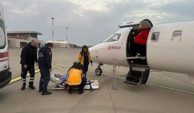 Şırnak’ta 77 yaşındaki hasta, ambulans uçakla Ankara’ya sevk edildi