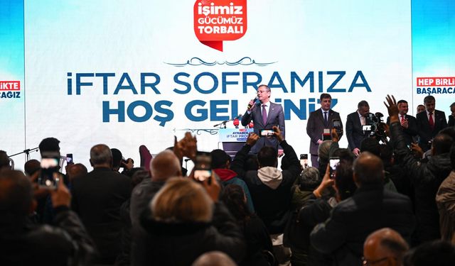 CHP Genel Başkanı Özel, Torbalı'da iftar programına katıldı