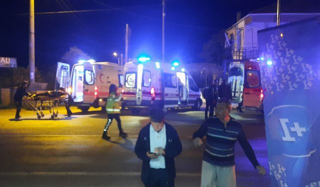 Milas'ta servis minibüsleri çarpıştı: 29 yaralı