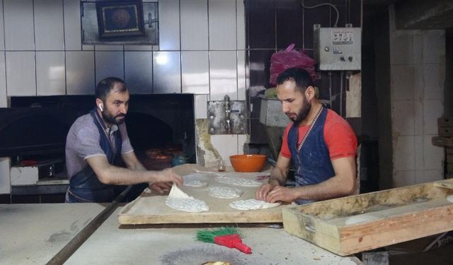 Bitlisli fırın ustasından şaheser resimler
