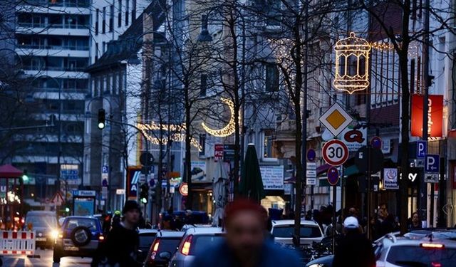 Almanya'da ramazana özel aydınlatma