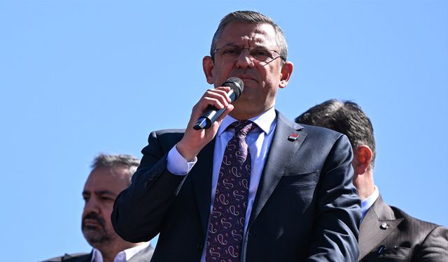 CHP lideri Özel Aliağa'da konuştu: Aliağa’da belediye eliyle bir parti finanse ediliyor