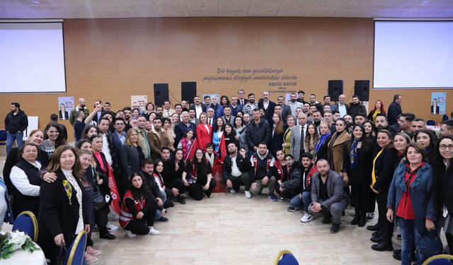 CHP’li Mutlu projelerini halka tanıttı: Gültepe seninle durma ilerle