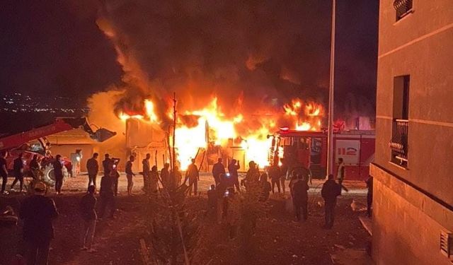 İnşaat işçilerinin kaldığı konteynerde yangın