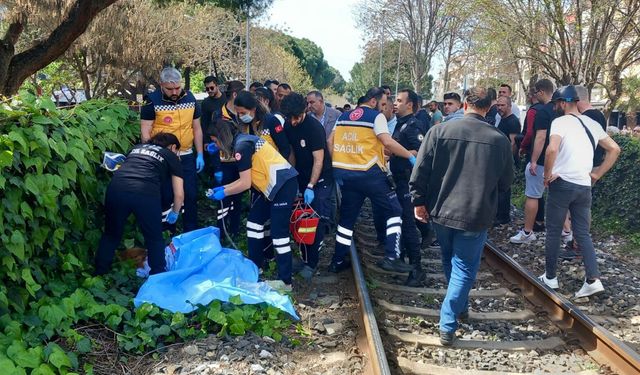 Manisa'da yolcu treninin çarptığı kadın öldü