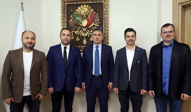 TSYD İzmir yönetimi, Gençlik Spor İl Müdürü Murat Eskici'yle buluştu