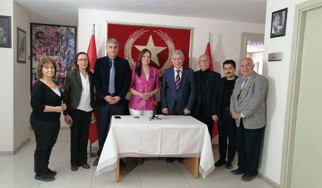 Zafer Partisi İzmir İl Başkan Yardımcısı, Vatan Partisi’ne katıldı