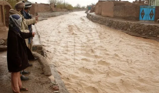 Afganistan'daki selde can kaybı 70'e, yaralı sayısı 56'ya yükseldi