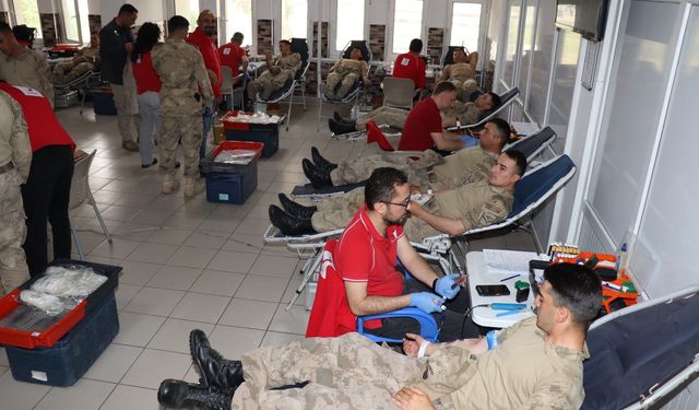 Askerlerden kan ve kök hücre bağışı