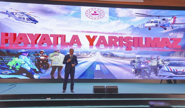 İçişleri Bakanı Yerlikaya, bayram tatilindeki trafik verilerini açıkladı