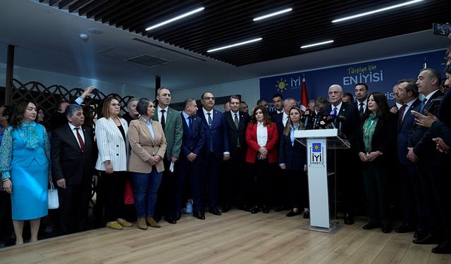 İYİ Parti Grup Başkanvekili Dervişoğlu, basın toplantısında konuştu