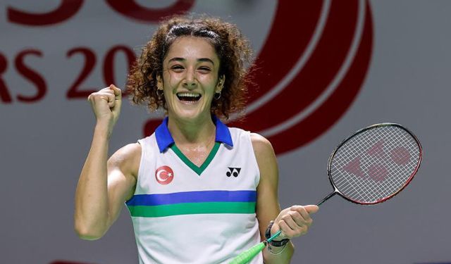 Milli badmintoncu Neslihan Arın, Avrupa Şampiyonası'nda çeyrek finale yükseldi