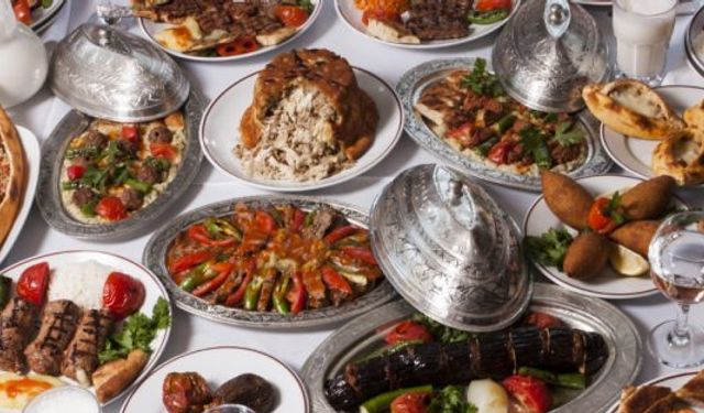 Ramazan sonrası beslenme düzenine dikkat uzmanlar uyarıyor