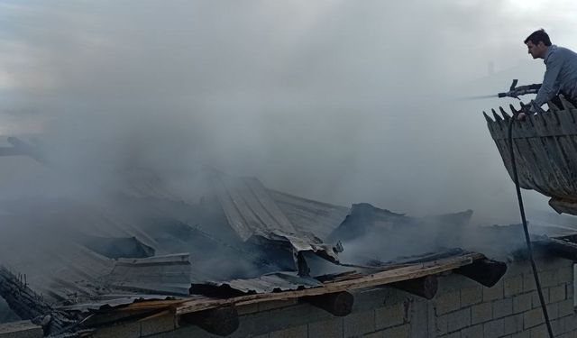 Tokat'ta samanlık yangını