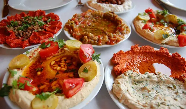 Türk mutfağının zengin mezeleri